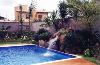 /album/galeria-de-fotos-piscinas-e-cascatas/piscina-e-cascata-09-jpg/